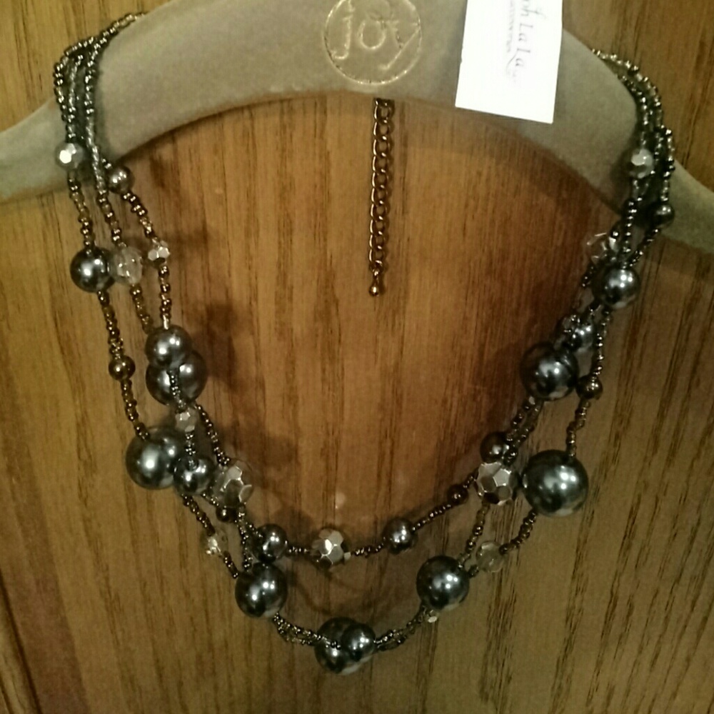 Gray "pearl" necklace.